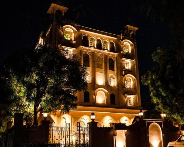 Chandra Mahal